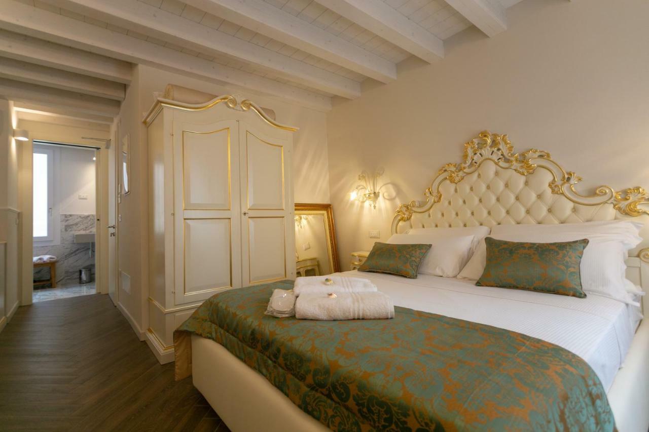 Guest house Ca' Vittoria Boutique House Apartsuite Chioggia