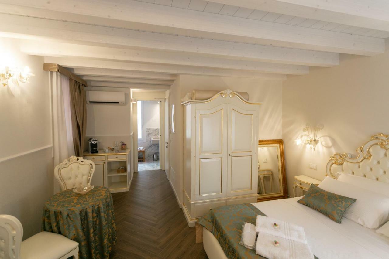 Ca' Vittoria Boutique House Apartsuite Guest house